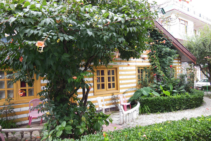 Homestay Budget Cottage in Manali