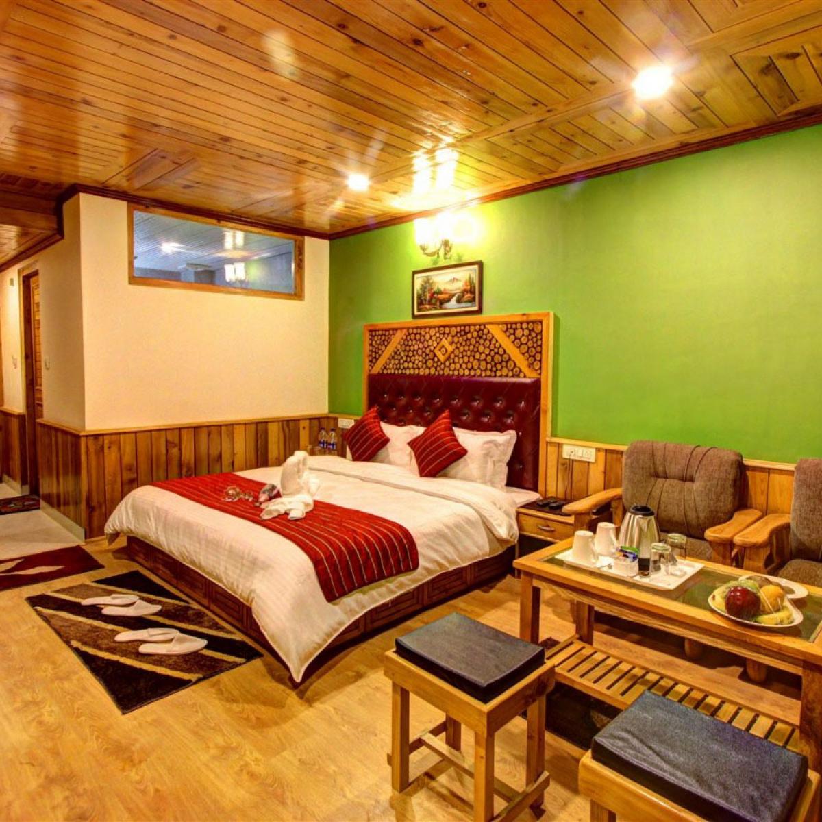 Manali's most luxurious hotel - perfect for families and big groups